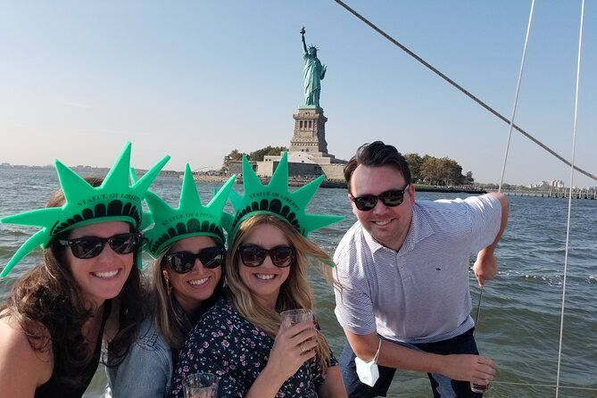 1 Hour Private Charter in New York Harbor for up to 6 people - Key Highlights You’ll Actually Care About