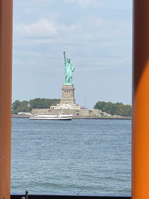 #1 Six Hour Bus Tour and Boat Ride By The Statue of Liberty - Battery Park to the Statue: your one-hour boat ride moment