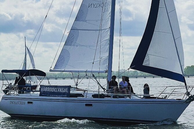 2.5-hour Guided Sailboat Tour - Pier 5 in Brooklyn: meeting point and what to expect