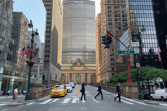 2.5 Hour Private Super Tour of NYC: Heroes! Comics! More! - Who should book this superhero film-location tour