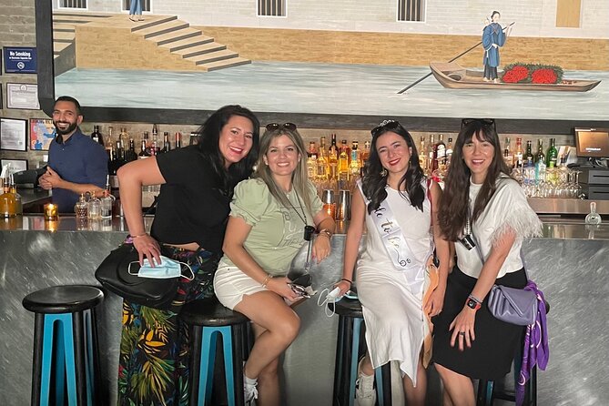 3.5 Hour Private SATC Hotspots Guided Tour - Onieal’s Grand Street (Scout): The Cosmo Break You’ll Remember