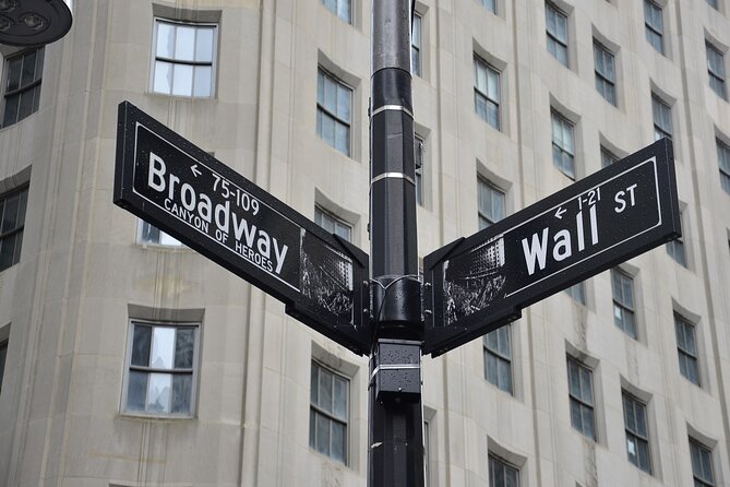 3 Hour Lower Manhattan Walking Tour - Bowling Green Park and the Alexander Hamilton U.S. Custom House