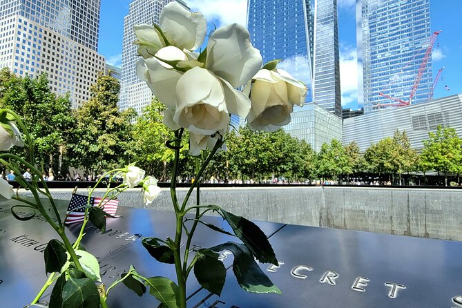 9/11 Memorial at World Trade Center and Financial District Walking Tour - National 9/11 Memorial & Museum: making your 50 minutes count
