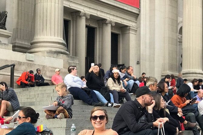 90 min NYC Private Gossip Girl Pedicab Tour - Guides, conversation, and why photo timing is the real product