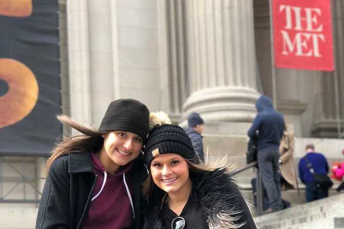 90 min NYC Private Gossip Girl Pedicab Tour - Upper East Side icons: Plaza Hotel, Tiffany’s, and Harry Winston-style stops