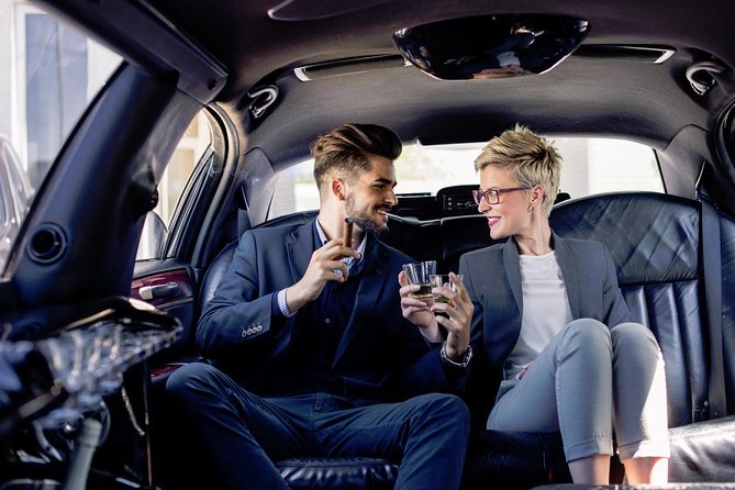 Airport luxury arrival ride by SUV, Sedan, Minibus or Limousine - SUV, sedan, limo, or minibus: choosing the right vehicle for comfort and luggage