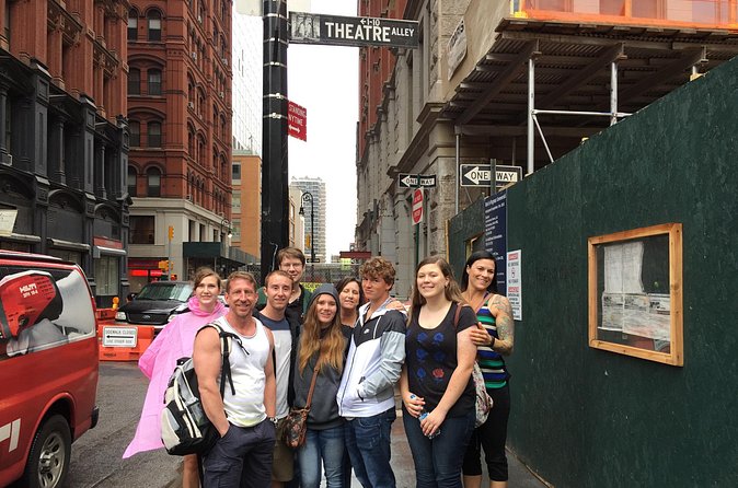 Alexander Hamilton Musical Walking Tour - Seaport and hustling vendors: the human side of commerce