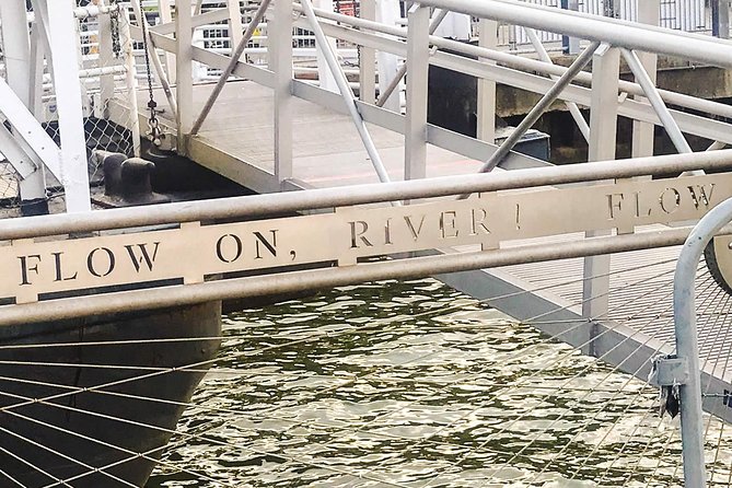 Best of Brooklyn Walking Tour: Historic Bridge, DUMBO & Heights - Stop 1: Brooklyn Bridge Walk and What to Look For Above the Traffic
