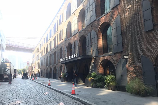 Best of Brooklyn Walking Tour: Historic Bridge, DUMBO & Heights - Stop 2: Brooklyn Bridge Park—Easy Views and Quick Photo Wins