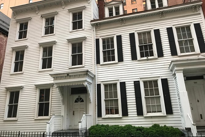 Best of Brooklyn Walking Tour: Historic Bridge, DUMBO & Heights - Stop 4 & 5: Brooklyn Heights Promenade and Neighborhood Blocks