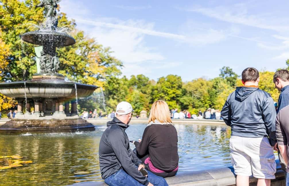 Best of NYC:Top-Rated Sex and the City Hotspots Pedicab Tour - Met Museum Break Time: A Real NYC Reset