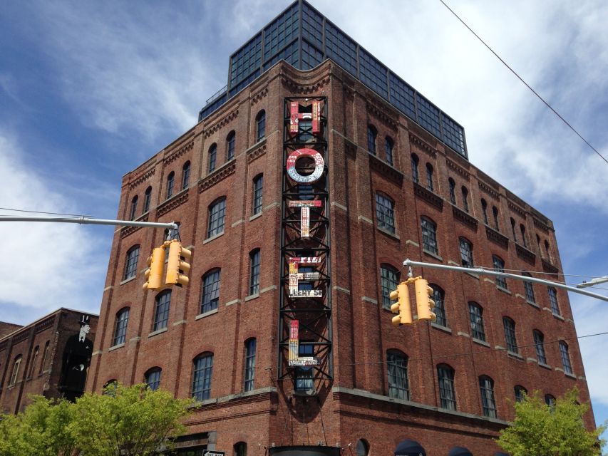 Brooklyn: 2-Hour Best of Brooklyn Walking Tour -Williamsburg - About the Guides and the Quality of the Commentary