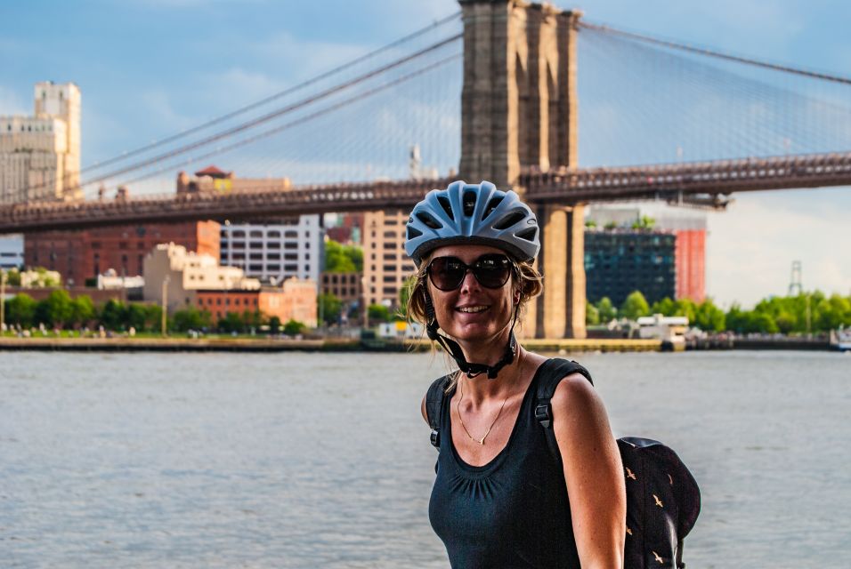 Brooklyn: 2-Hour Manhattan & Brooklyn Bridges Bike Tour - What to wear and bring for a comfortable ride