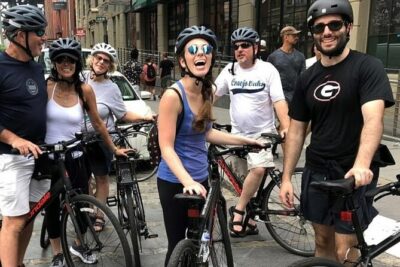Brooklyn Bike Tour - Meeting at 1 Carlton Ave (DUMBO) and getting set up fast