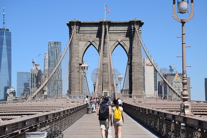 Brooklyn Bridge, Statue of Liberty & Manhattan Tour - The Brooklyn Bridge walk: classic photos, real sense of scale