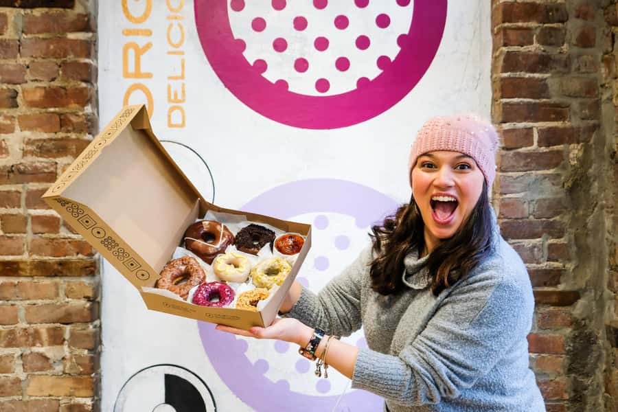 Brooklyn Delicious Donut Adventure by Underground Donut Tour - The coffee-and-donut smell moment at every stop