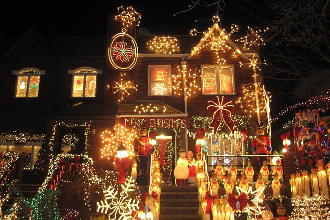 Brooklyn Dyker Heights Christmas Wonderland Bus Tour - Why this Dyker Heights bus tour makes the city easier