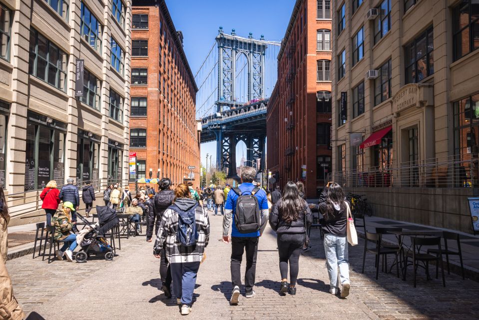 Brooklyn Food Tour: Heights, DUMBO & Bridge Views - Stop 1: Brooklyn Heights Food, Views of the Past, and Immigrant-Run Eateries
