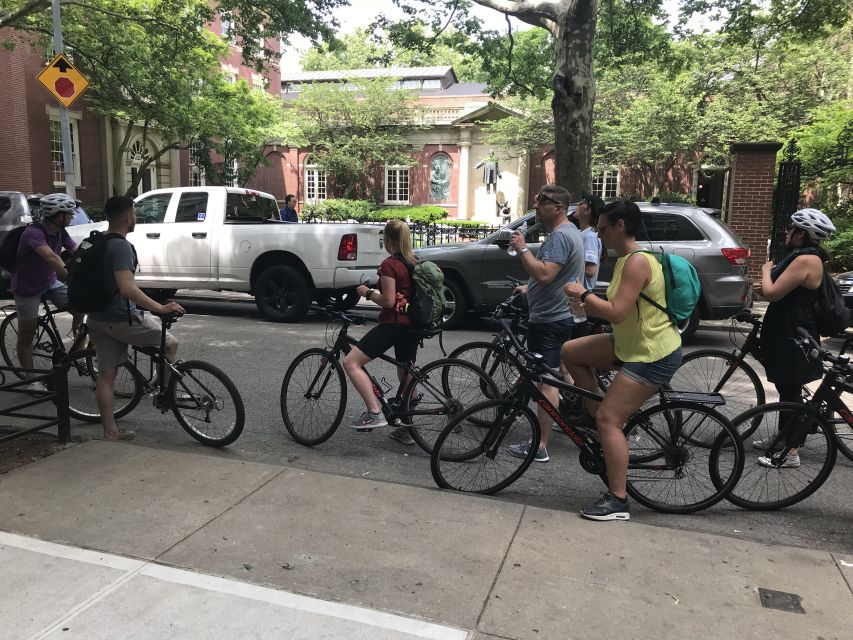 Brooklyn: Half-Day Cycling Tour - Starting in Dumbo: East River Views and the Navy Yard Reality Check