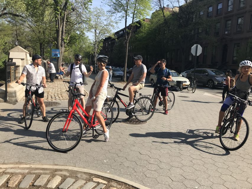 Brooklyn: Half-Day Cycling Tour - Cobble Hill to Cadman Plaza: Brownstones, Small Restaurants, and Brooklyn Heights Calm