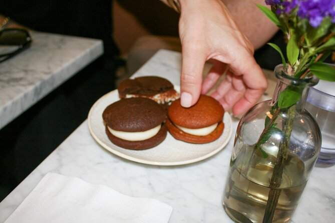 Brooklyn Heights, Brooklyn Bridge, and DUMBO Food Tour - Time Out Market (Empire Stores): lunch without decision fatigue