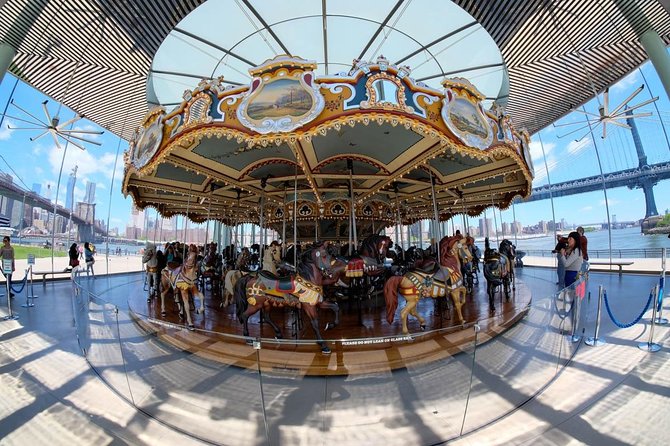 Brooklyn Heights, DUMBO and Brooklyn Bridge guided tour in French - Timing, comfort, and what to bring for 3 hours 30 minutes