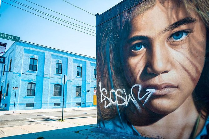 Brooklyn street art and hipster culture tour in French - What to bring for street art walking in all kinds of weather