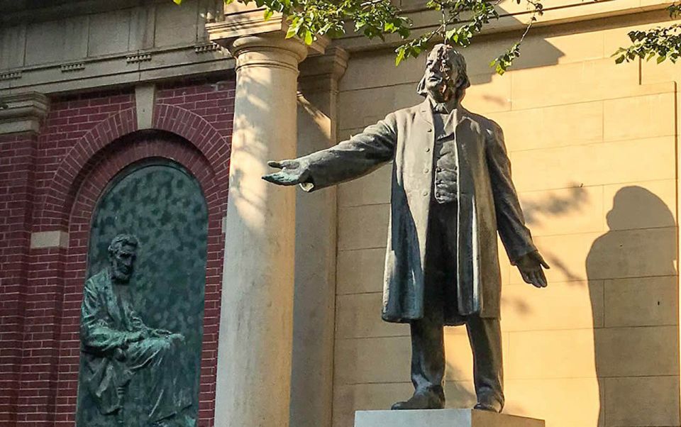 Brooklyn: The Bridge, DUMBO, & Brooklyn Heights Best of Tour - Plymouth Church, abolitionist roots, and Civil War era context