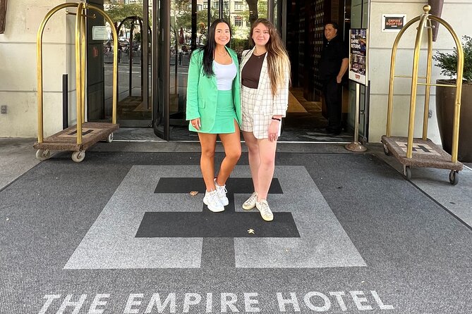 Budget Gossip Girl Tour 90 min - Stop 5: The Empire Hotel (Chuck Bass’s world in Midtown)