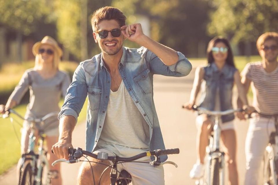 Central Park Bike Rental - Winter ride ideas: the ice-skating rink moment