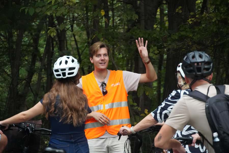 Central Park Bike Tour with Authentic Dutch Bikes or Ebikes! - Who Should Book This Central Park Bike Tour?