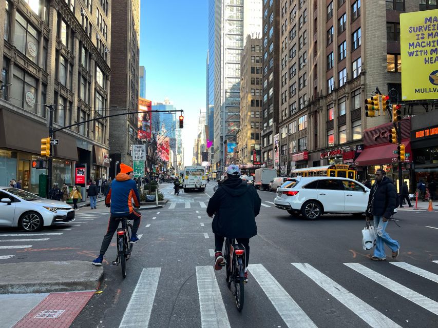 Central Park Bike Tour with Authentic Dutch Bikes or Ebikes! - Professional NYC Guides and Languages: How the Tour Stays Smooth