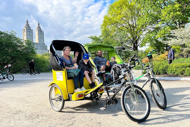 Central Park Film Spots Pedicab Tour - Guides and photo time: what makes it feel fun instead of rushed