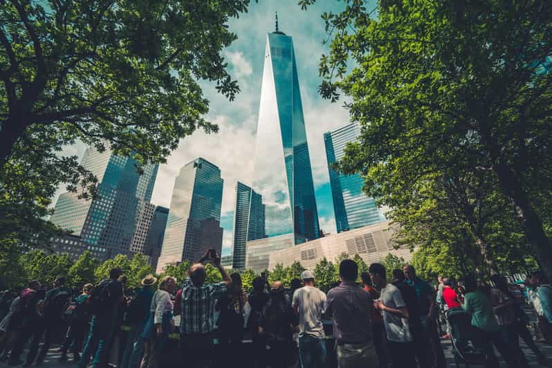 Central Park Highlights: A Scenic Walking Tour - Bird-watching sanctuary focus: Central Park as a wildlife stop, not a park ornament