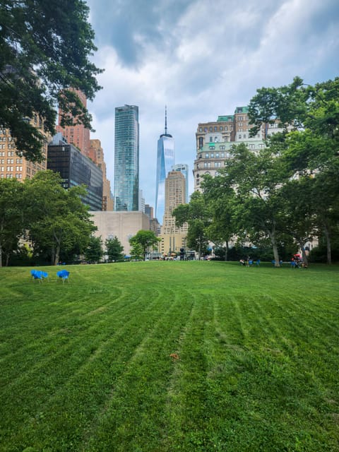 Central Park Highlights: A Scenic Walking Tour - Secluded spots with expert guidance: getting off the main promenade