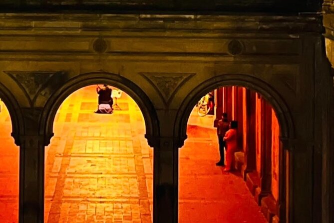 Central Park Moonlight Tour with Photo (45 min) ~ Skip the line - The guide experience: stories, pacing, and asking for quiet