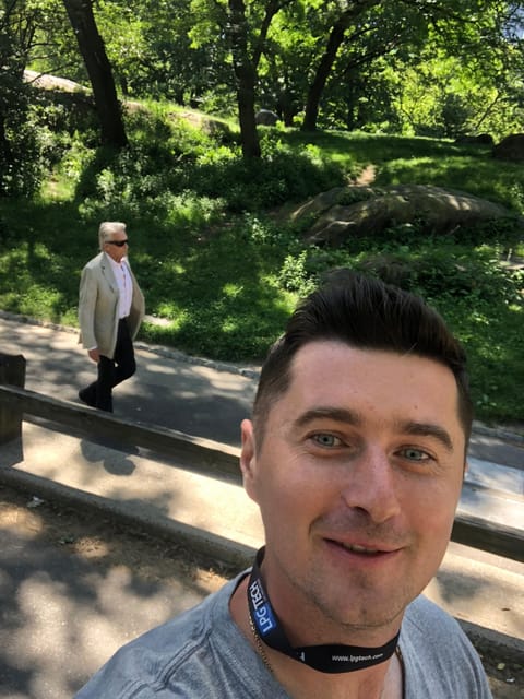 Central Park Movie Locations & Celebrity Homes Tour - Central Park’s Elf stops: iconic bridge and chase scenes