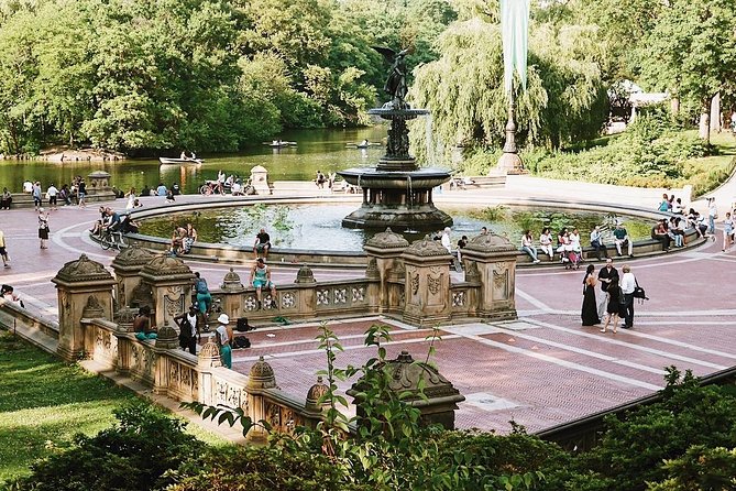 Central Park New York Guided Walking Tour Semi-Private 12ppl Max - A small-group Central Park tour that feels like a guide, not a lecture