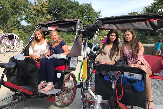 Central Park Private Pedicab Tour for 1 Hour - Classic attractions in motion: ice rink, Carousel, and the chess house