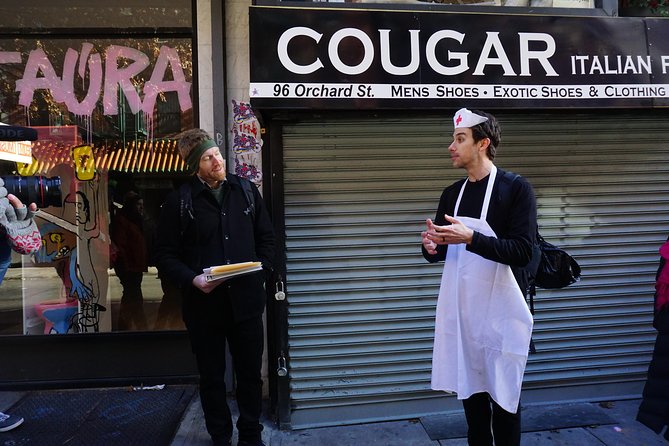 CharacTour of the Lower East Side - Meeting near Seward Park: how the 90–120 minute flow stays friendly