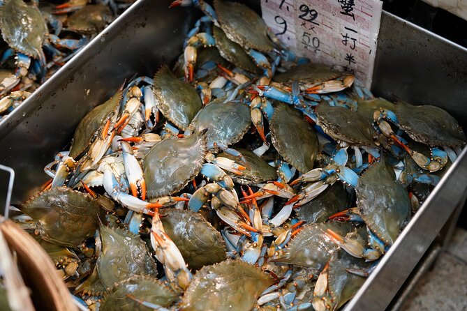 Chinatown Food Tour with a Chef in Manhattan - Group size and the social vibe: 8 travelers is a sweet spot