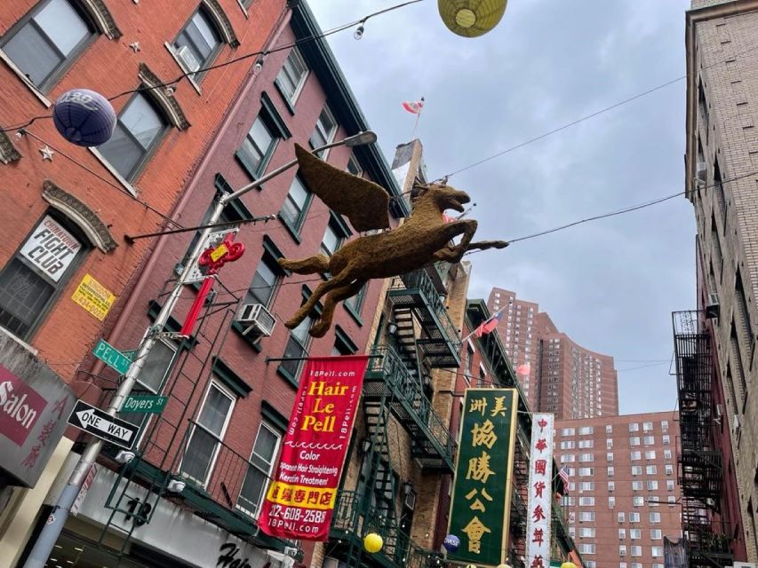 Chinatown Walking Food Tour of New York - Temples, antique shops, and Edward Mooney House: the quiet stops that add depth