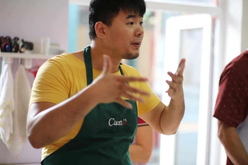 Chinese Dumplings Cooking Class in NYC – Fun & Delicious! - Finding the Class in Flushing: BUSY MALL, Room 206