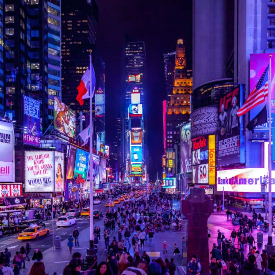 Christmas in New York: Holiday Lights&Rockefeller Tree Tour - Times Square and Herald Square: Getting Your Bearings Fast
