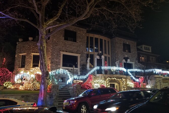 Christmas Lights Tour of Dyker Heights Brooklyn - Price and value: why $60 can be worth it for the right plan
