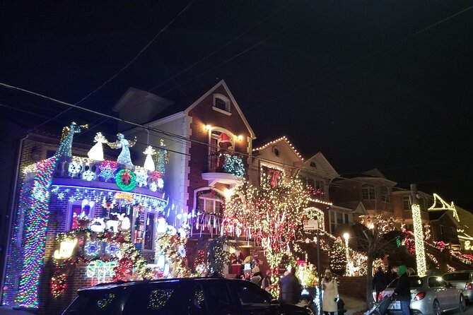 Christmas Lights Tour of Dyker Heights Brooklyn - Final verdict: should you book the Dyker Heights lights tour?