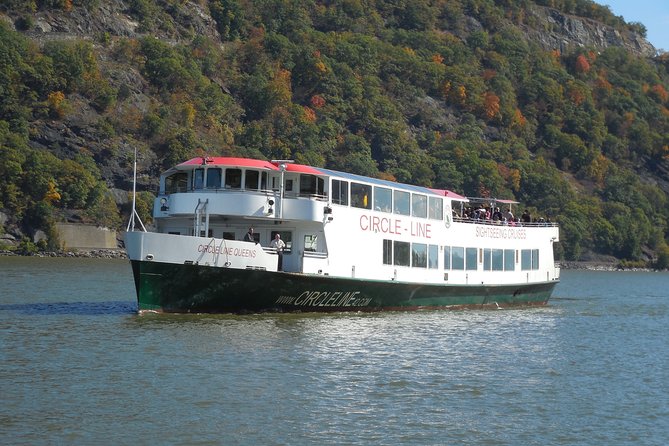 Circle Line: 8-hr Bear Mountain Oktoberfest Cruise - Hudson River views: bridges, cliffs, and famous stops you pass by