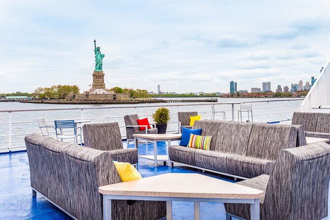 City Cruises New York Signature Lunch Cruise - DJ entertainment and the volume reality