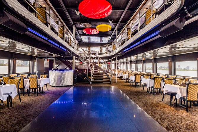City Cruises New York Signature Lunch Cruise - Service, seating, and why timing helps your experience