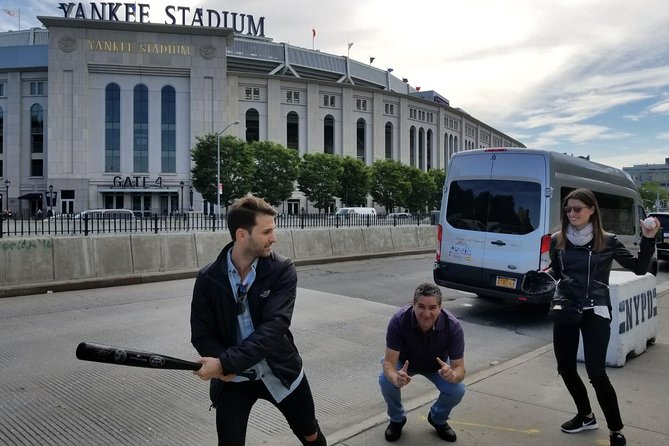 Contrasts of New York - Bronx, Queens and Brooklyn Arcol Travel - Bronx First: Yankee Stadium With Contrast-Panoramas Context